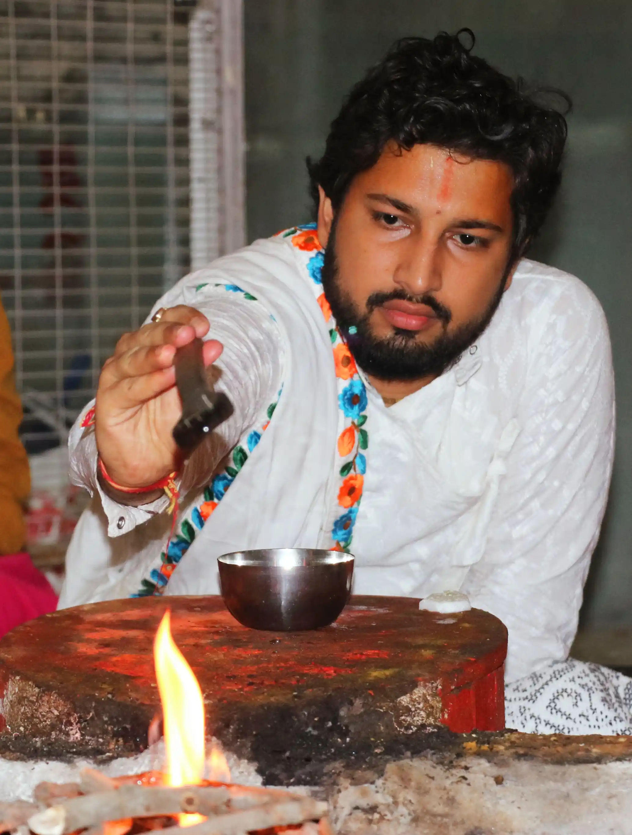 Sacred Glimpses of Guru Ji - Photo 3