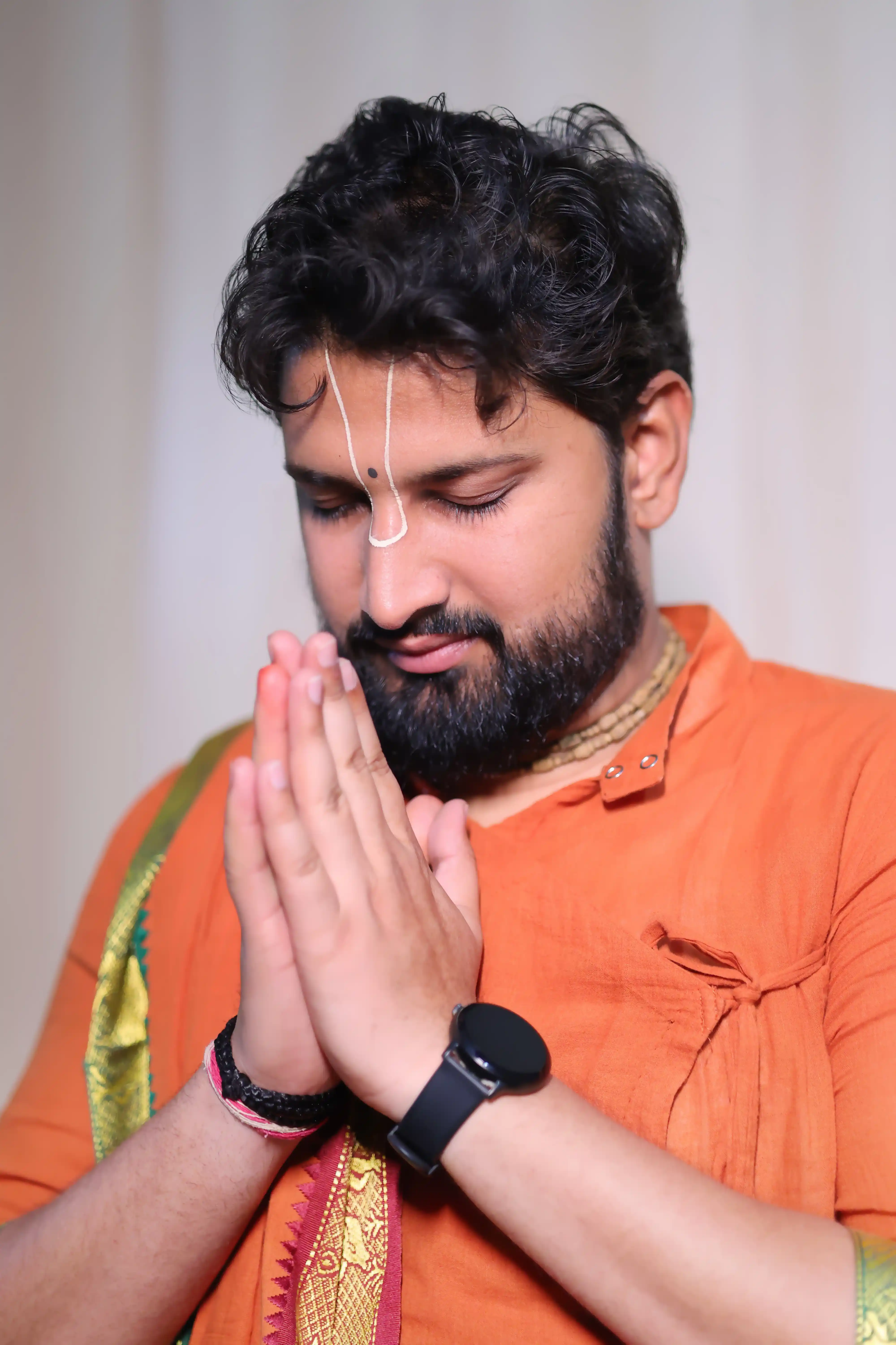 Sacred Glimpses of Guru Ji - Photo 2